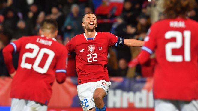 杂技甚至国 杂技甚至国